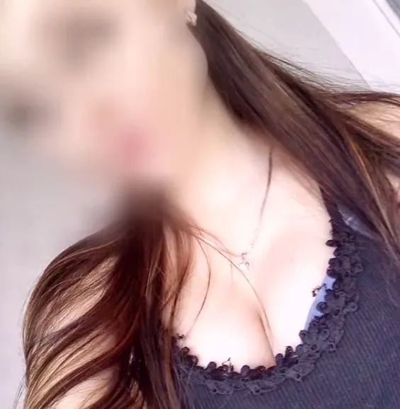 Fabienne, 26