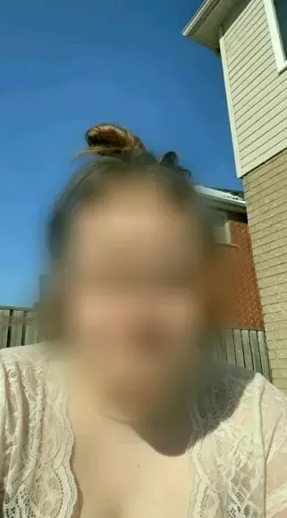 Lena, 37