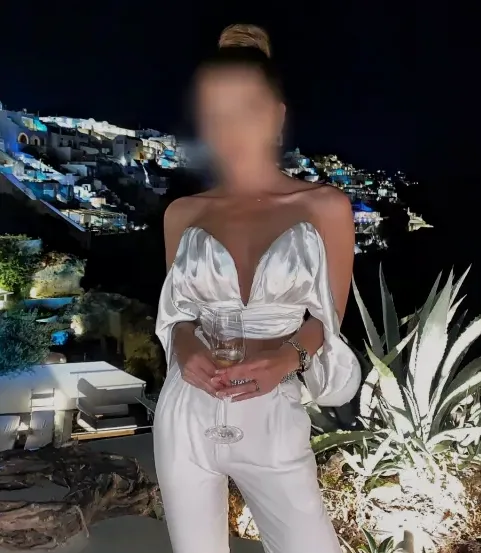 Martina, 31