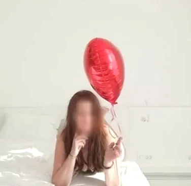 Miriam, 27