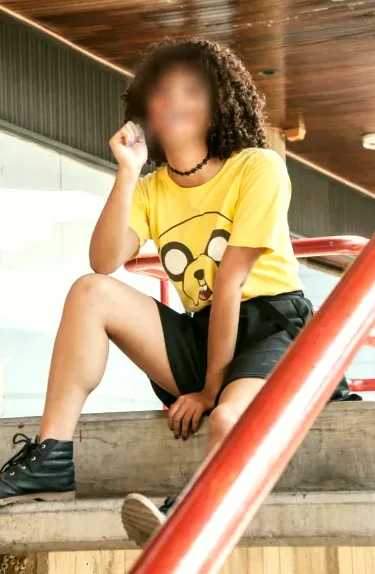Sophie, 28