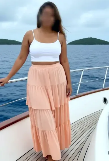 Vanessa, 32